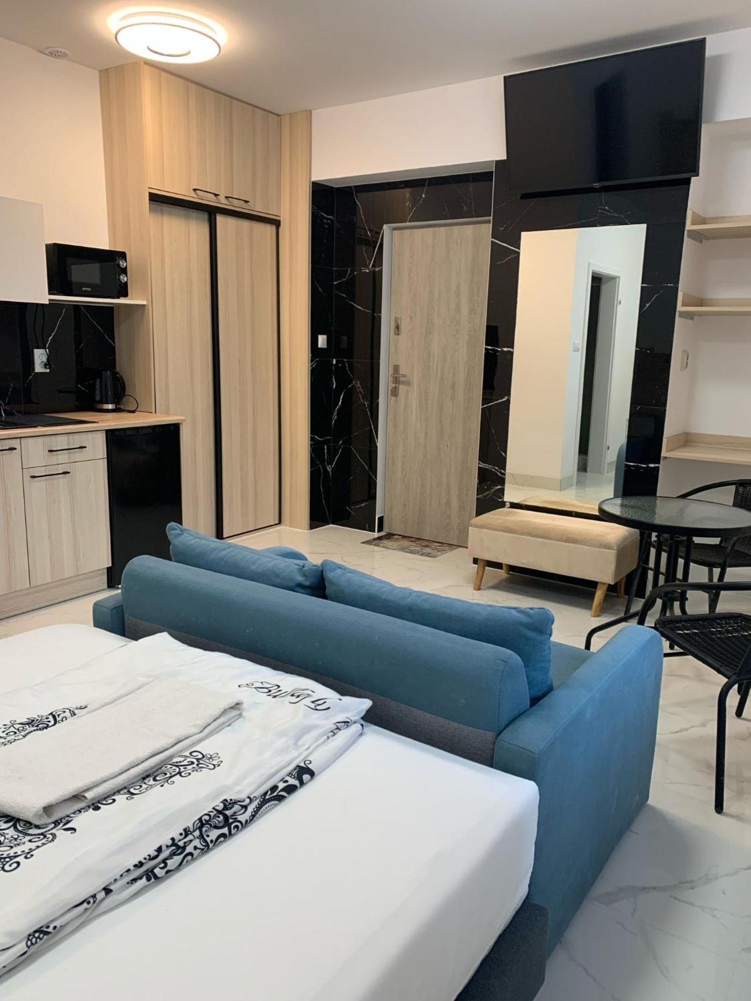 Apartamenty Sw.Rocha ビャウィストク エクステリア 写真