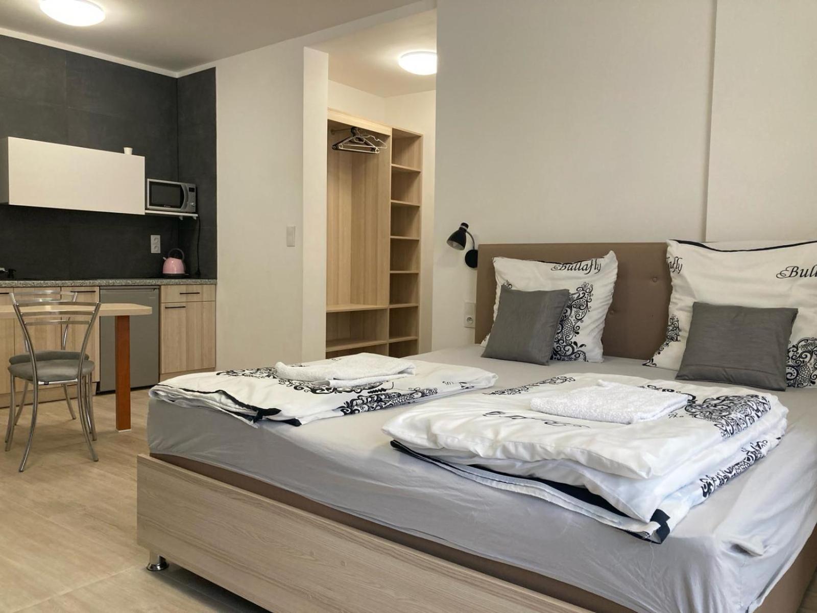 Apartamenty Sw.Rocha ビャウィストク エクステリア 写真